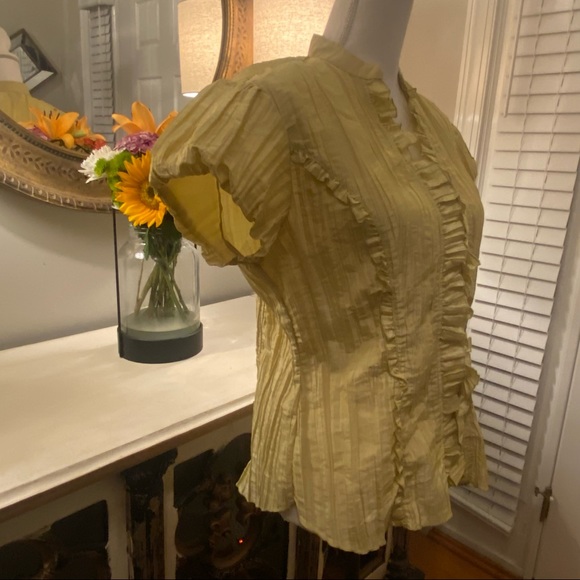 2/$25 Harve Bernard Chartreuse Ruffled Top Blouse Large L - Picture 5 of 7